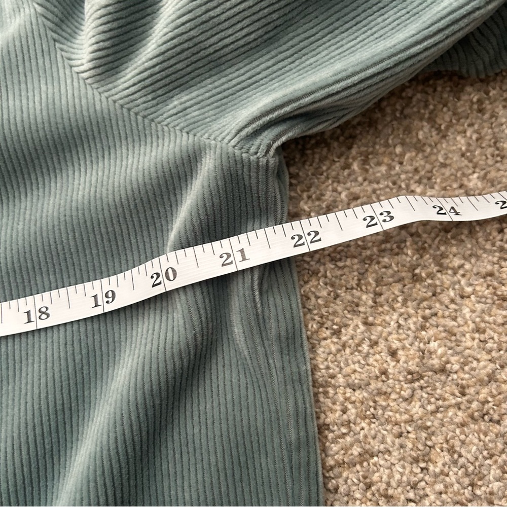 Nine West sage green velour PN set L - Picture 5 of 8